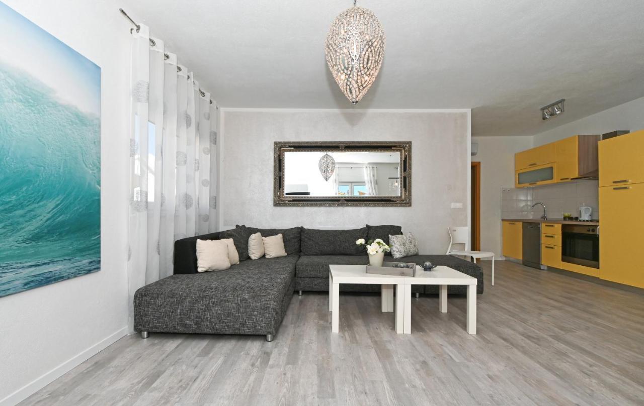 Apartments Villa Filip 트로기르 외부 사진